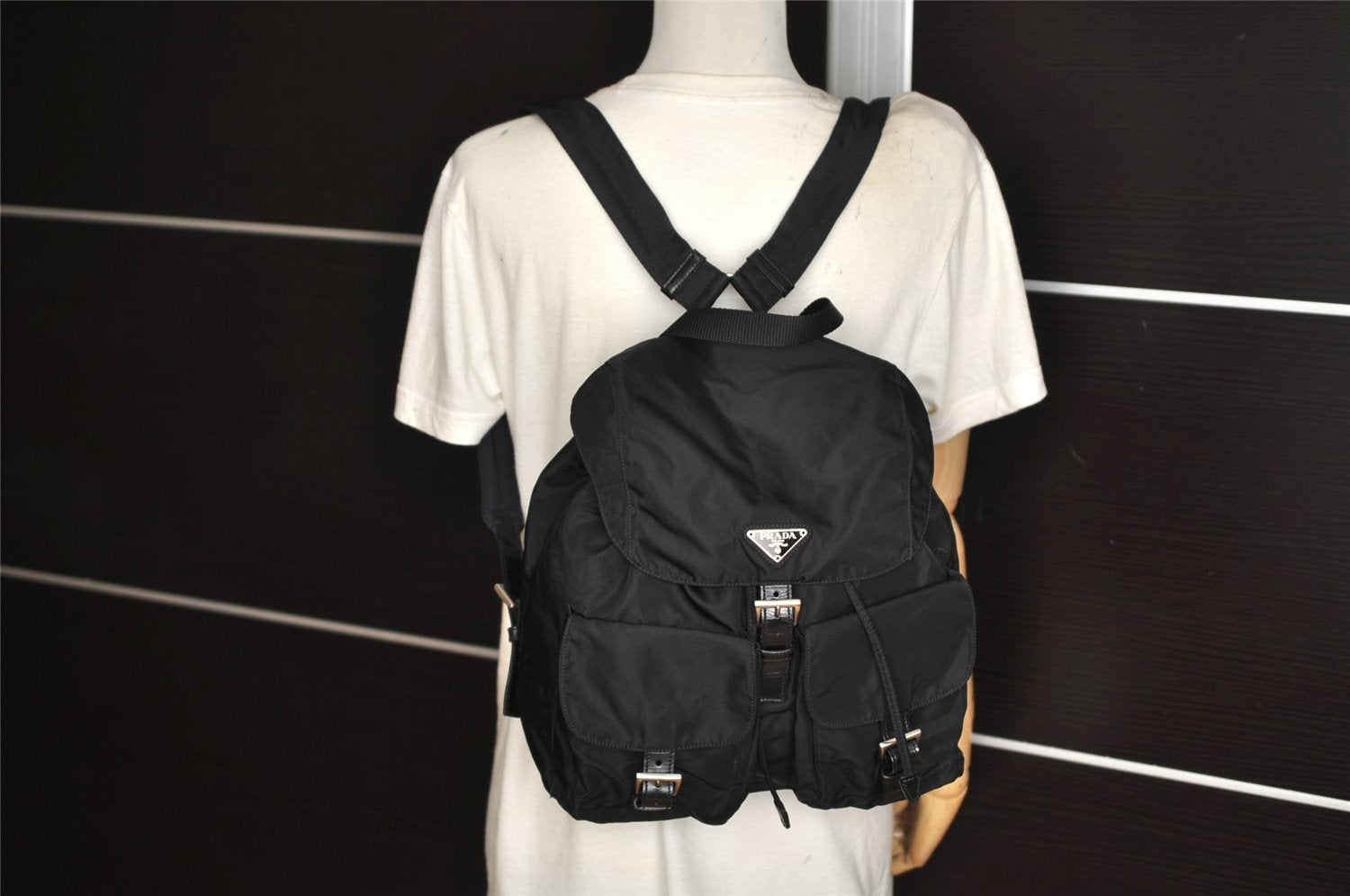 Auth PRADA Vela Nylon Tessuto Leather Drawstring Backpack B2811 Black Junk 4019K