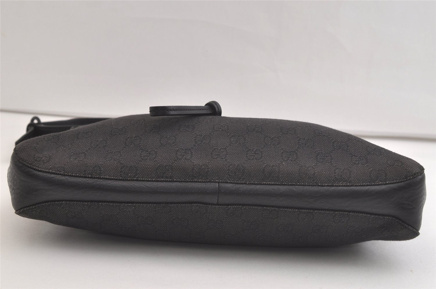 Authentic GUCCI Vintage Horsebit Shoulder Bag GG Canvas Leather Black 4020K