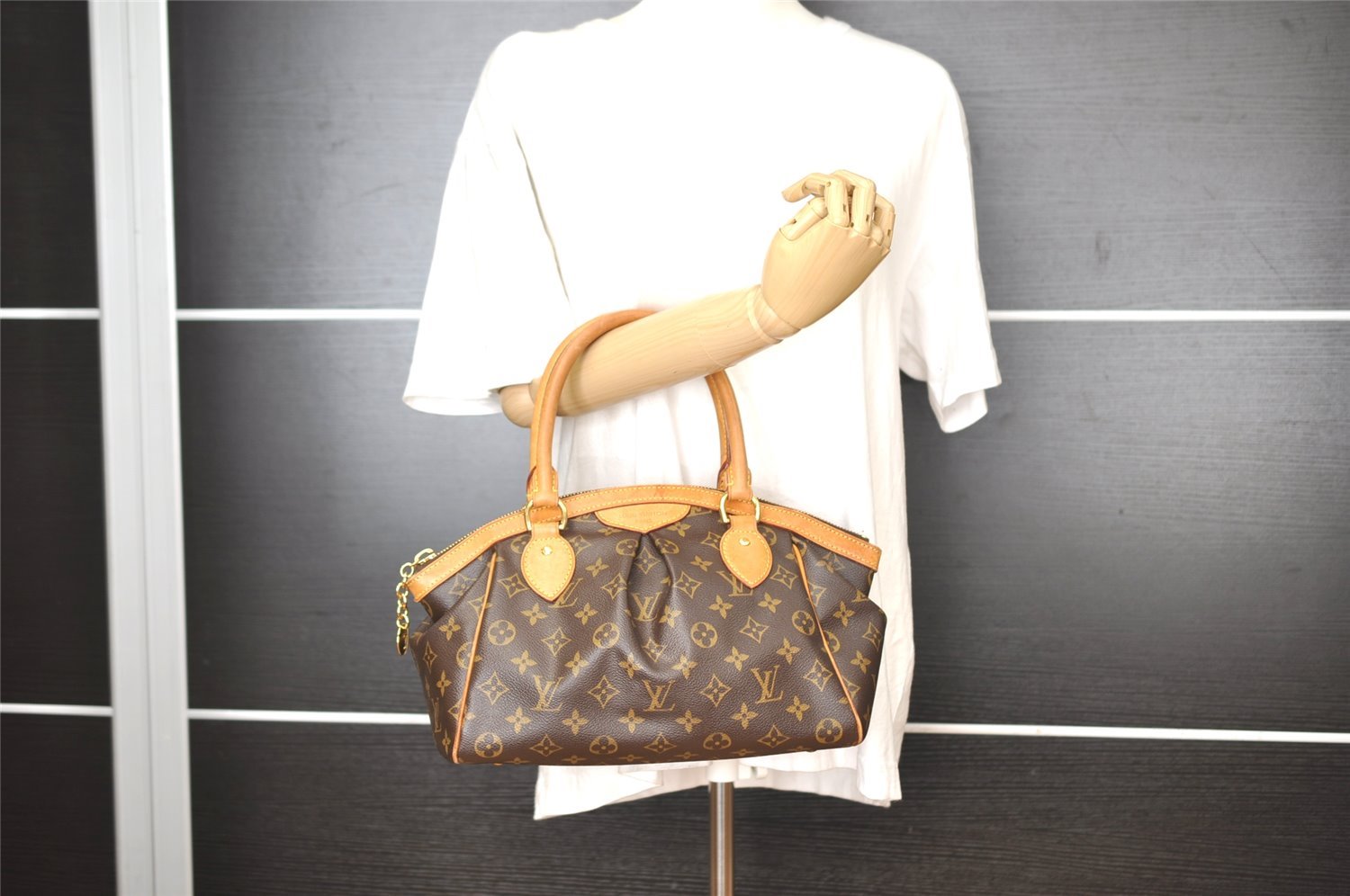 Authentic Louis Vuitton Monogram Tivoli PM Hand Tote Bag Purse M40143 LV 4025I