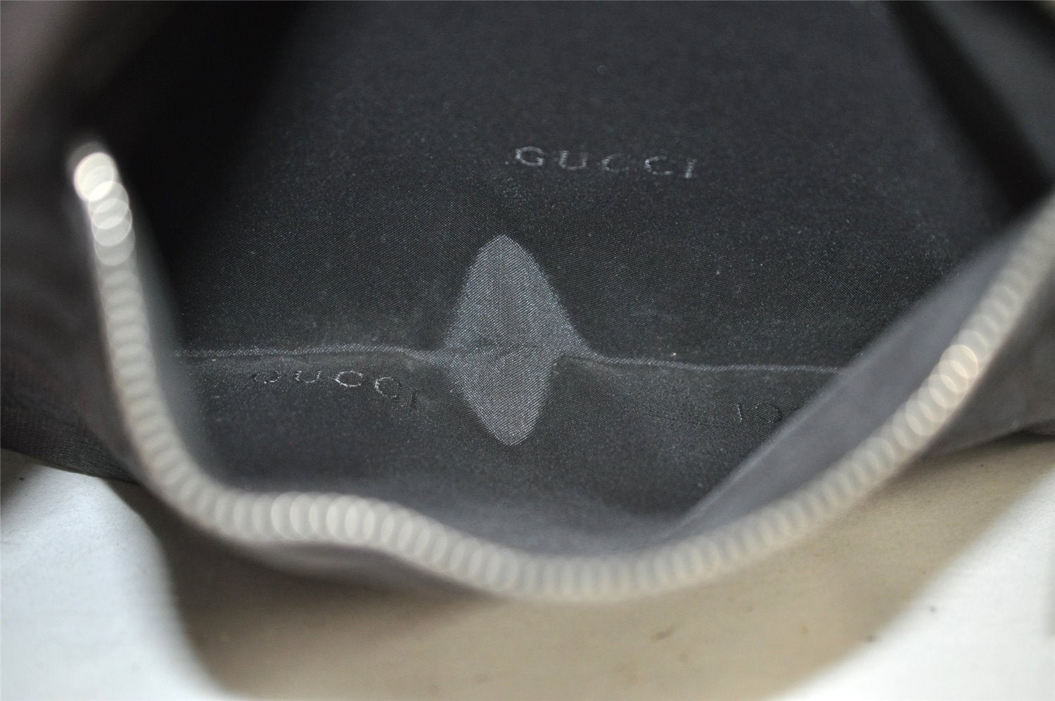 Authentic GUCCI Vintage Shoulder Drawstring Bag Canvas Leather Black Junk 4025K
