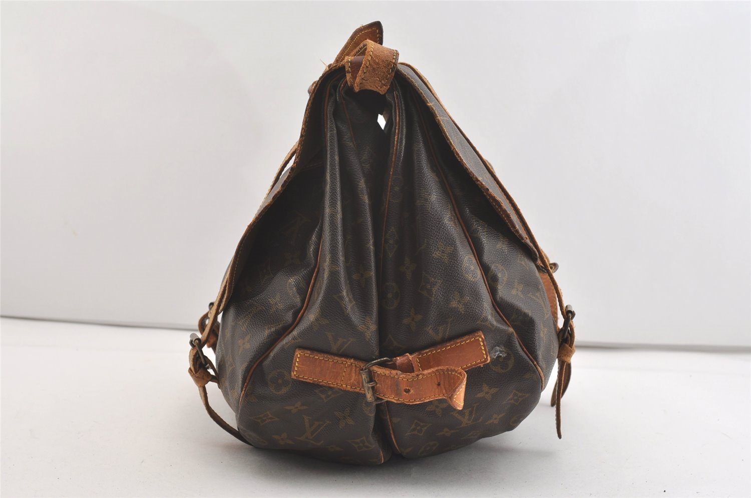 Authentic Louis Vuitton Monogram Saumur 43 Shoulder Cross Bag M42252 LV 4028J