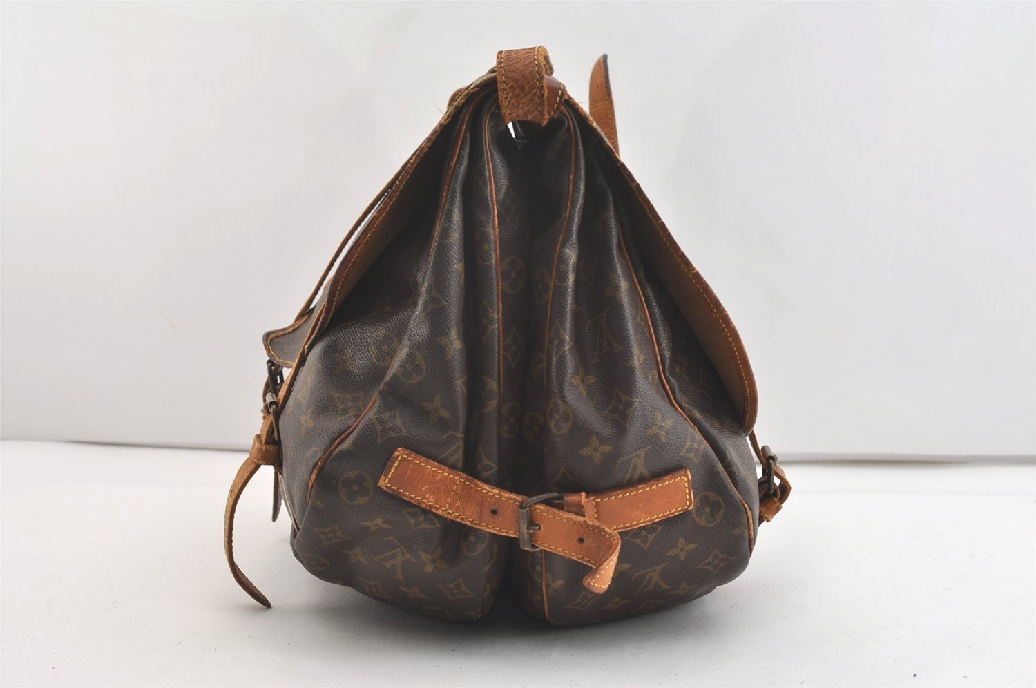 Authentic Louis Vuitton Monogram Saumur 43 Shoulder Cross Bag M42252 LV 4028J