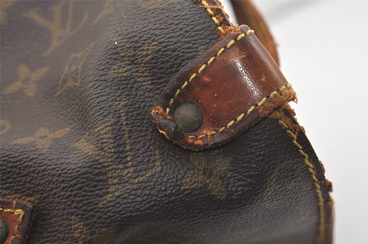 Authentic Louis Vuitton Monogram Saumur 43 Shoulder Cross Bag M42252 LV 4028J