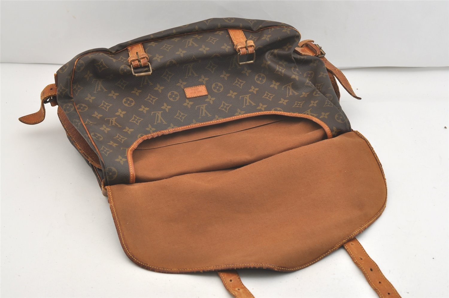 Authentic Louis Vuitton Monogram Saumur 43 Shoulder Cross Bag M42252 LV 4028J