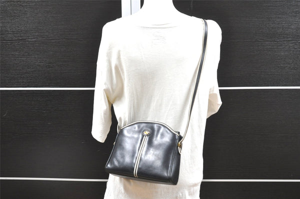 Authentic GUCCI Vintage Shoulder Cross Body Bag Purse Leather Black 4031I