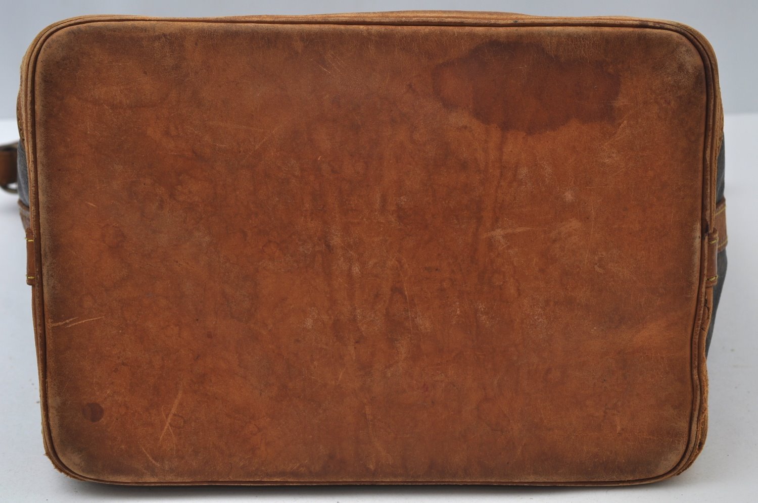 Authentic Louis Vuitton Monogram Noe Shoulder Drawstring Bag M42224 LV 4034I