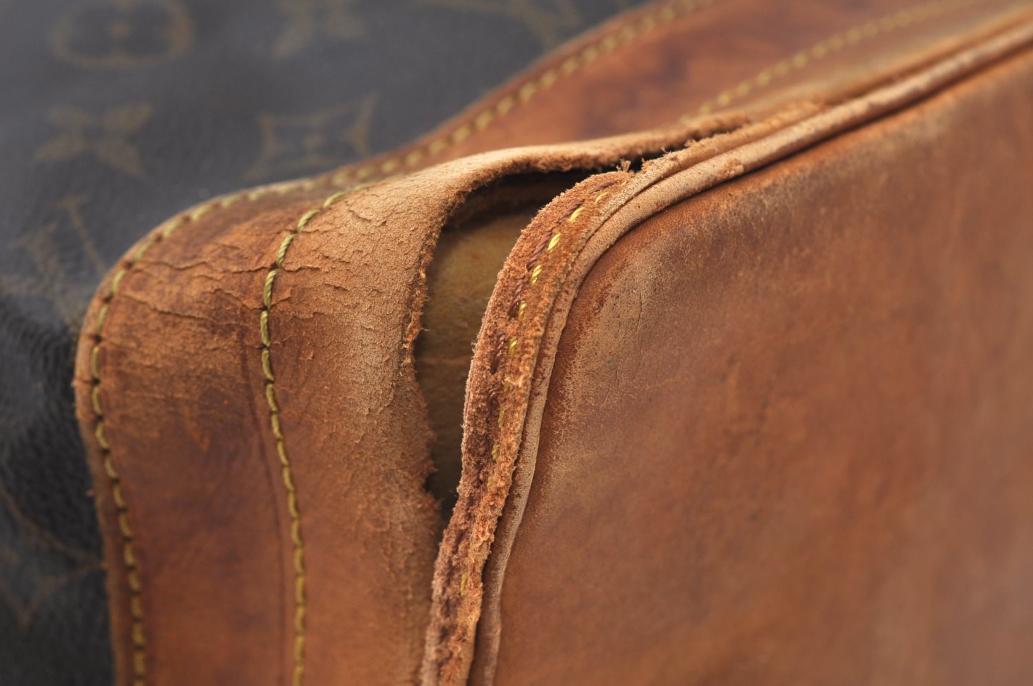 Authentic Louis Vuitton Monogram Noe Shoulder Drawstring Bag M42224 LV 4034I