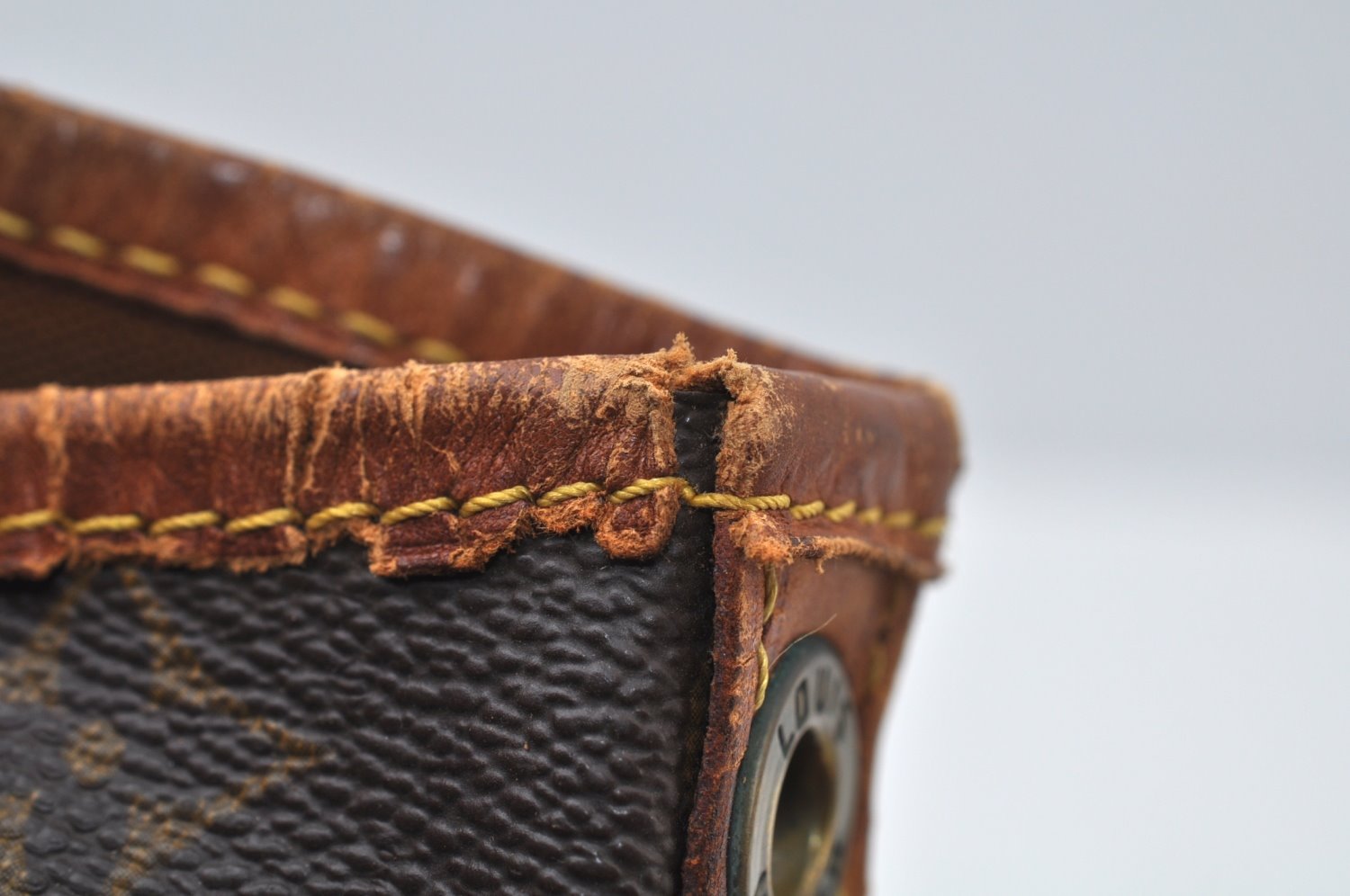 Authentic Louis Vuitton Monogram Noe Shoulder Drawstring Bag M42224 LV 4034I