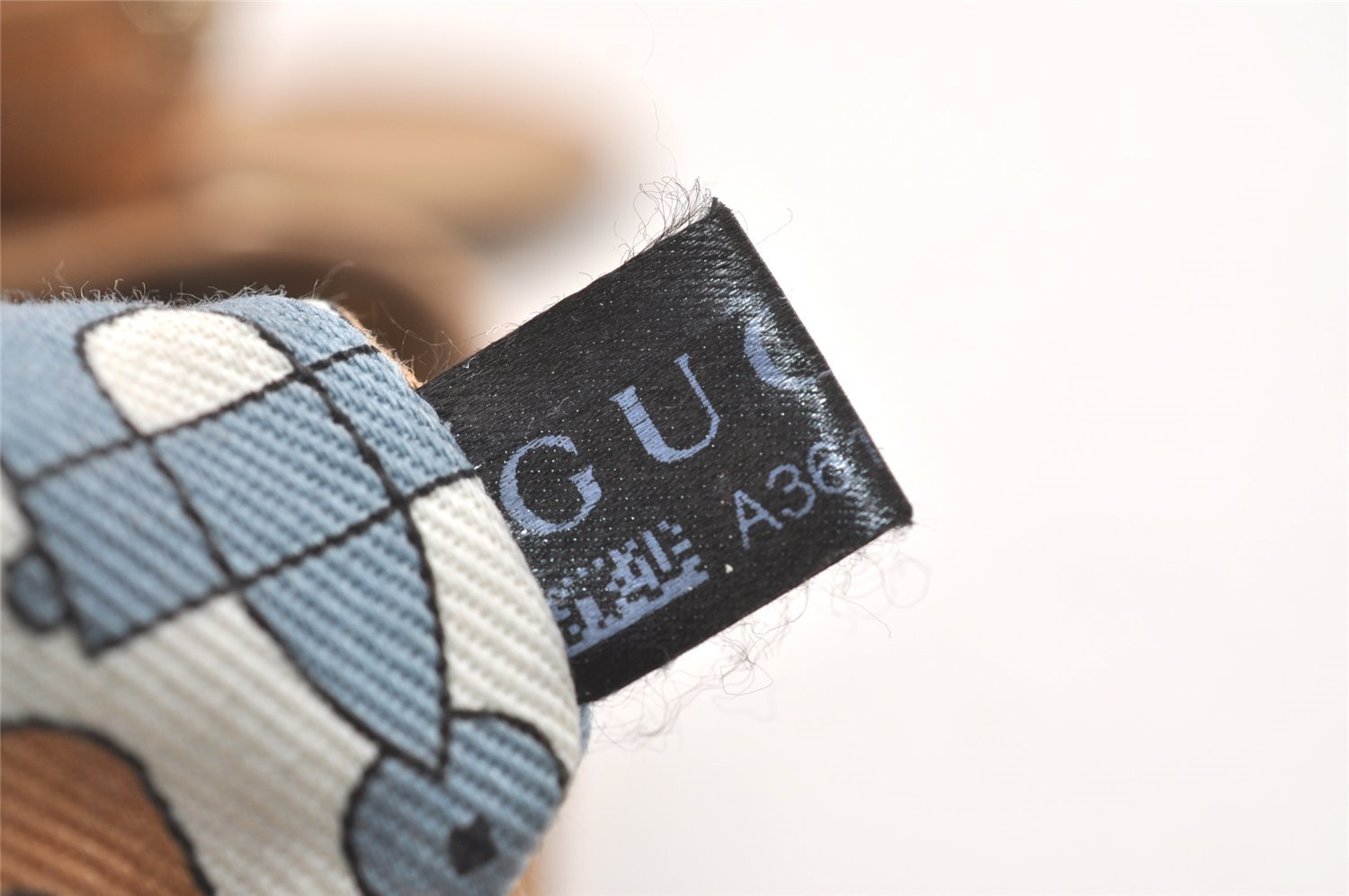 Authentic GUCCI Guccissima Sukey Shoulder Tote Bag GG Leather 211944 Beige 4034J