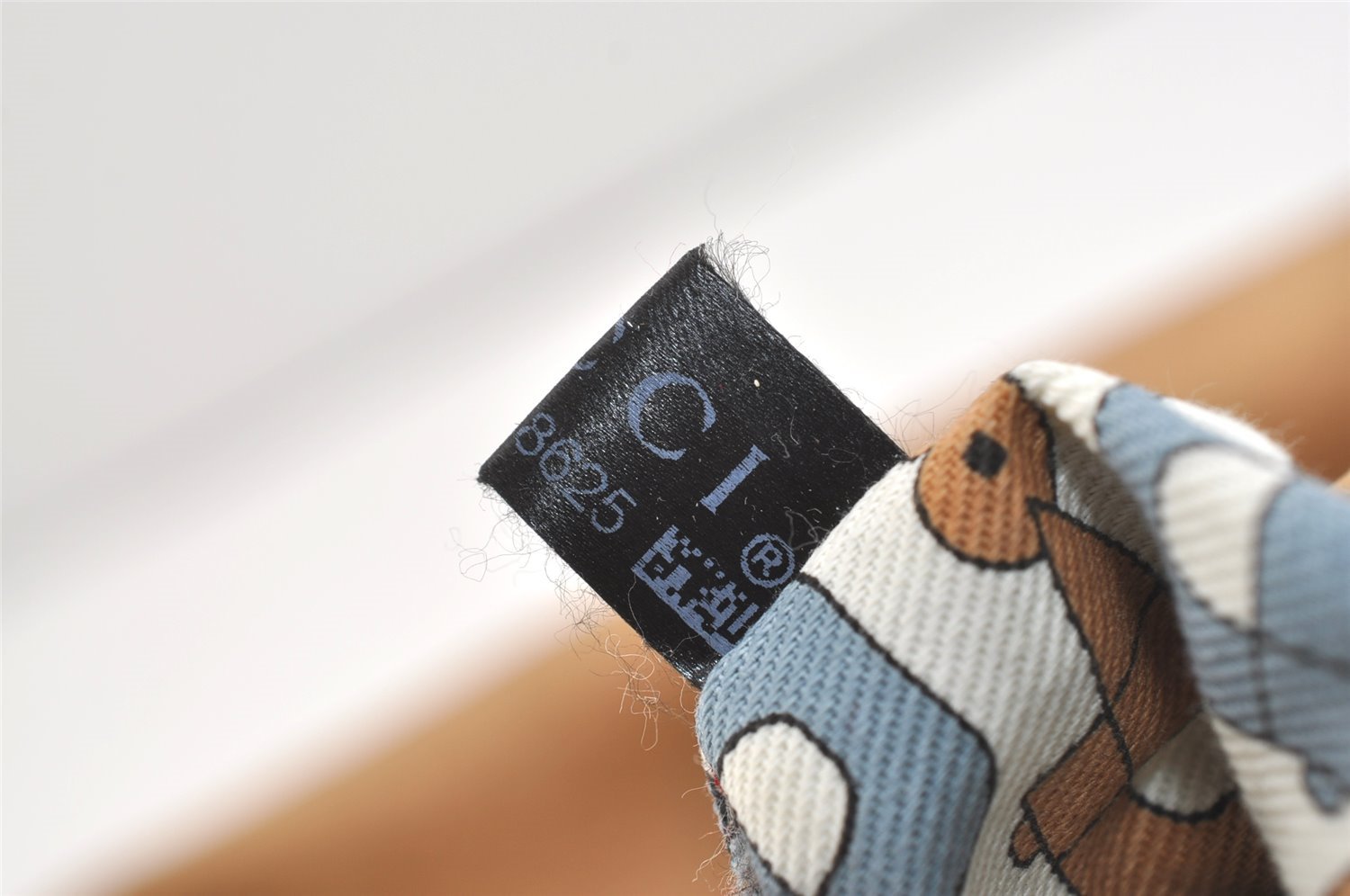 Authentic GUCCI Guccissima Sukey Shoulder Tote Bag GG Leather 211944 Beige 4034J