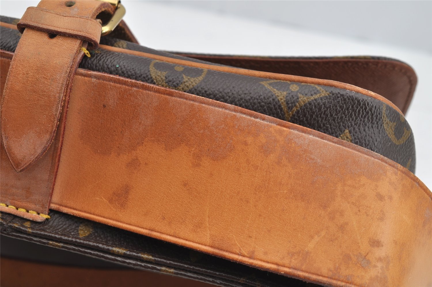 Authentic Louis Vuitton Monogram Cartouchiere GM M51252 Shoulder Bag Junk 4037I