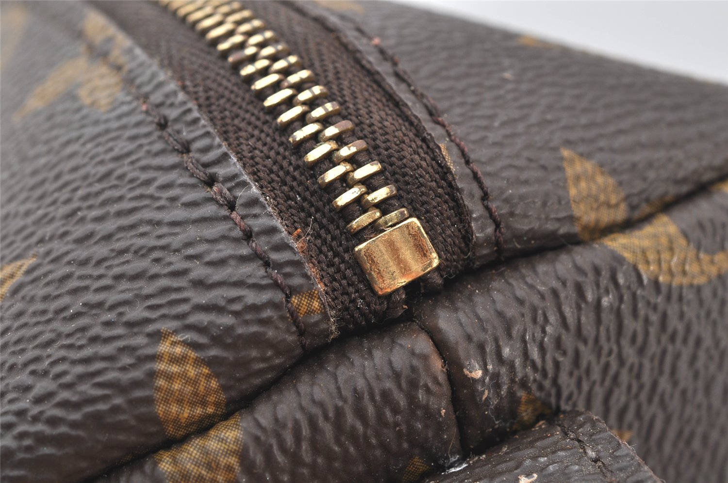 Auth Louis Vuitton Monogram Trousse Demi Ronde 23 Cosmetic Pouch LV Junk 4037K