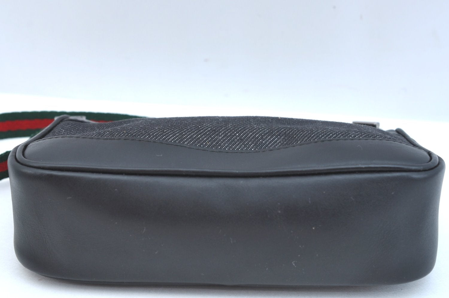 Authentic GUCCI Web Sherry Line Hand Bag Pouch Canvas Leather 92821 Black 4040I