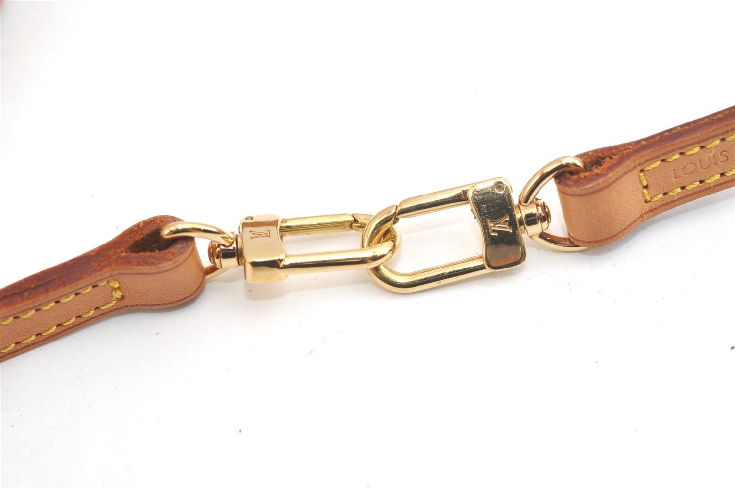Authentic Louis Vuitton Leather Shoulder Strap Beige 47.2