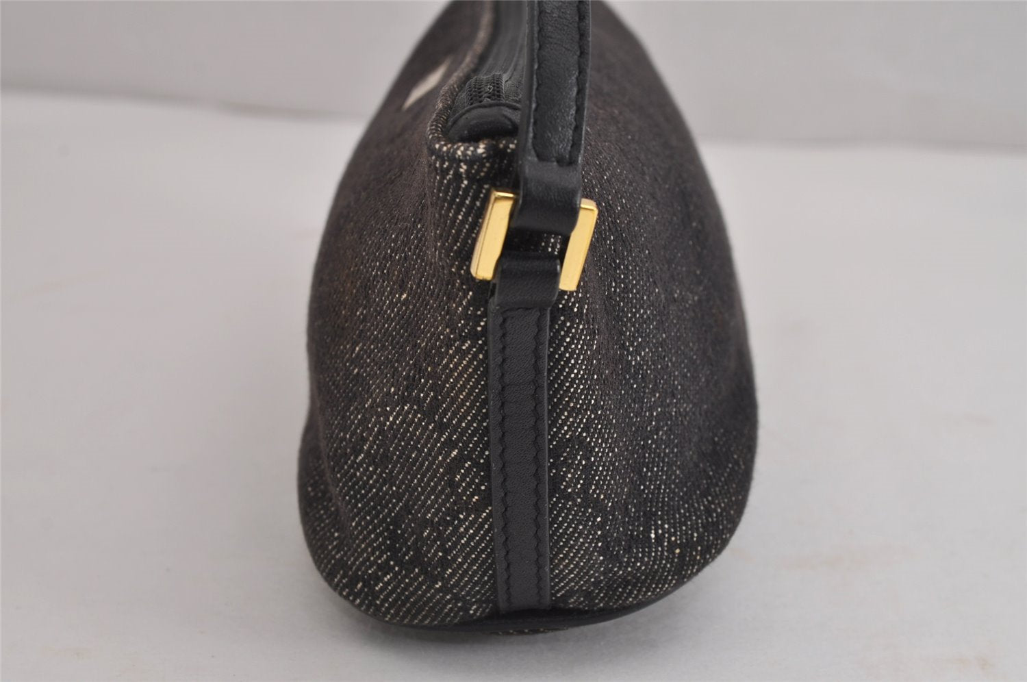 Authentic GUCCI Vintage Hand Bag Pouch Purse GG Canvas Leather 07198 Black 4057J