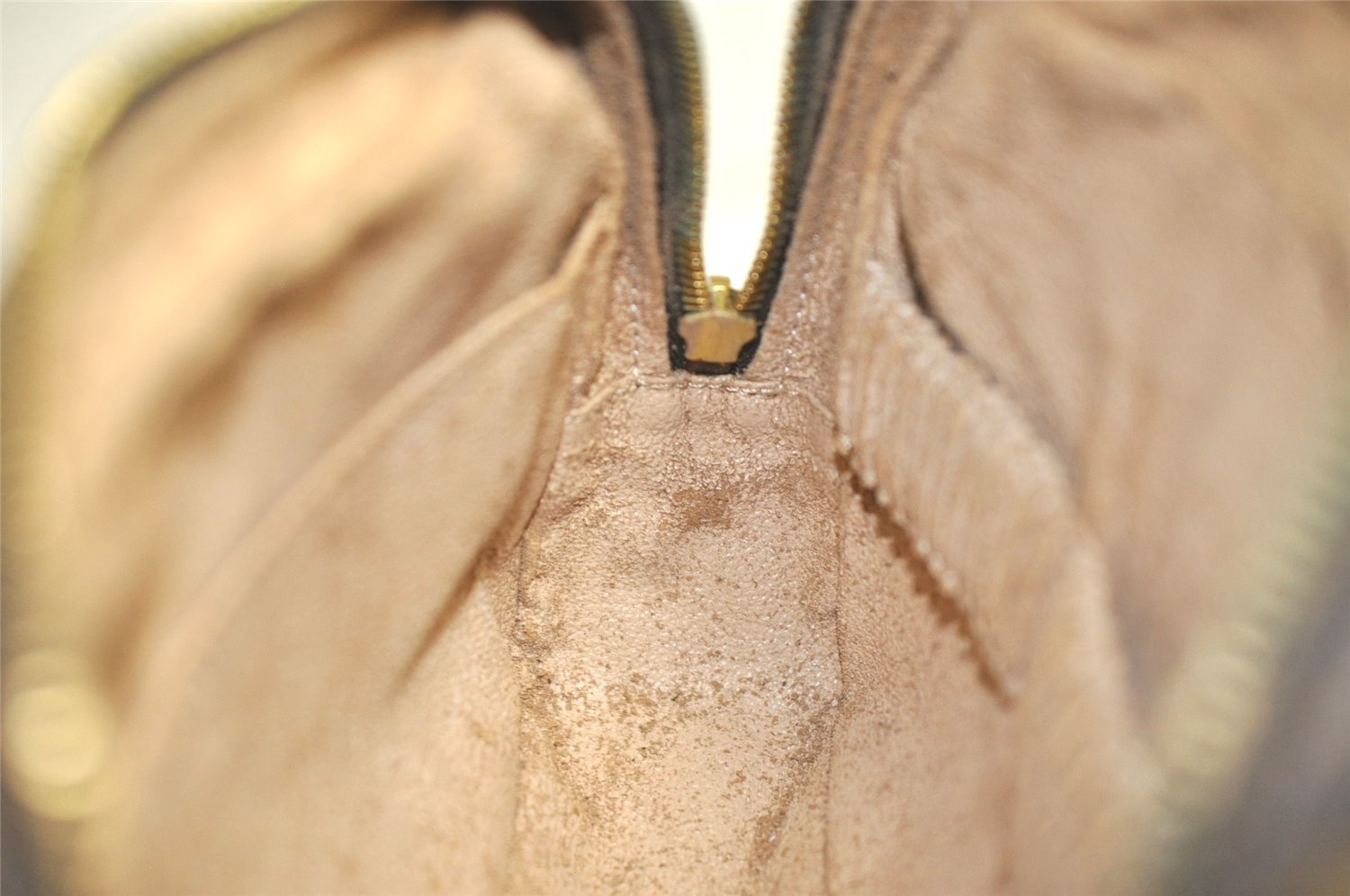 Auth Louis Vuitton Monogram Trousse Toilette 23 Clutch Bag M47524 Junk 4059K