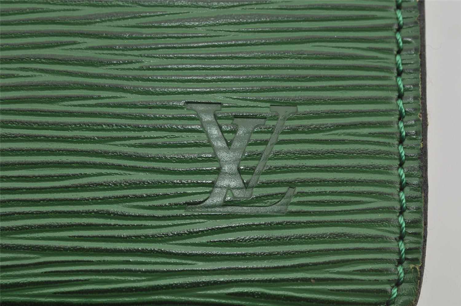 Authentic Louis Vuitton Epi Riviera Hand Bag Green M48184 LV 4064J