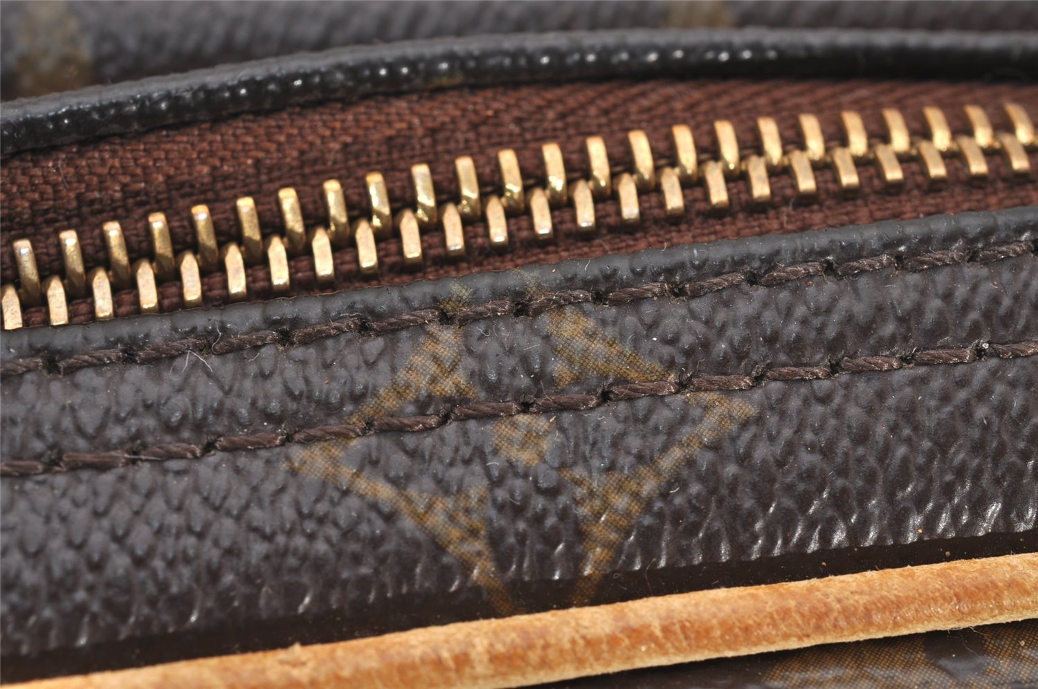 Authentic Louis Vuitton Monogram Reporter PM Shoulder Cross Bag M45254 LV 4065J