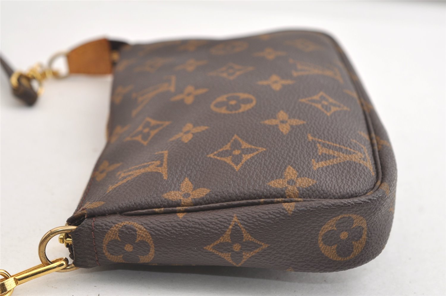 Authentic Louis Vuitton Monogram Pochette Accessoires Shoulder Cross Pouch 4078K