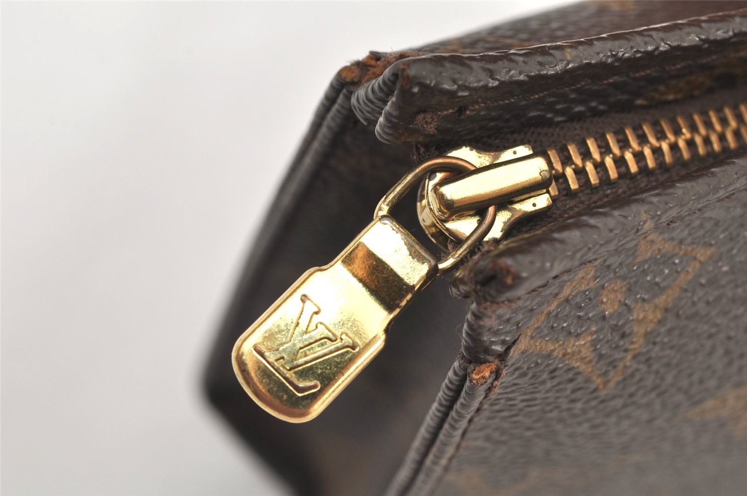 Auth Louis Vuitton Monogram Poche Toilette 19 M47544 Cosmetics Pouch Junk 4082K