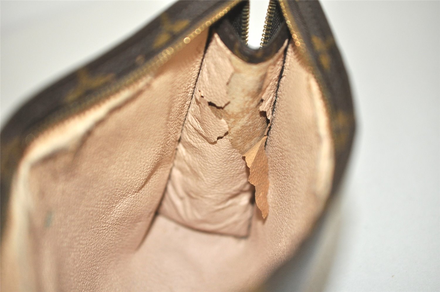 Auth Louis Vuitton Monogram Poche Toilette 19 M47544 Cosmetics Pouch Junk 4082K