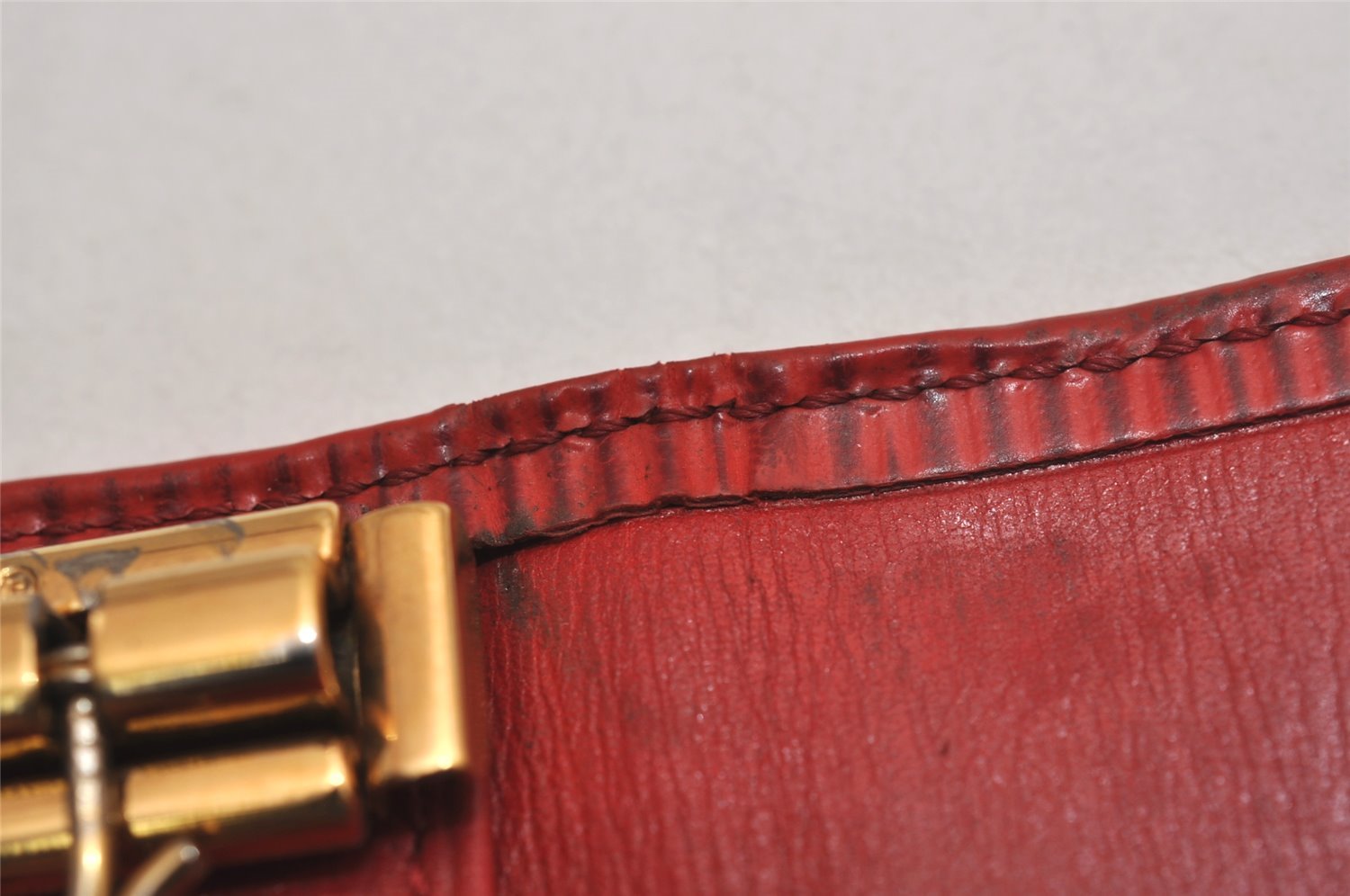 Authentic Louis Vuitton Epi Multicles 4 Key Case Red M63827 LV 4084J