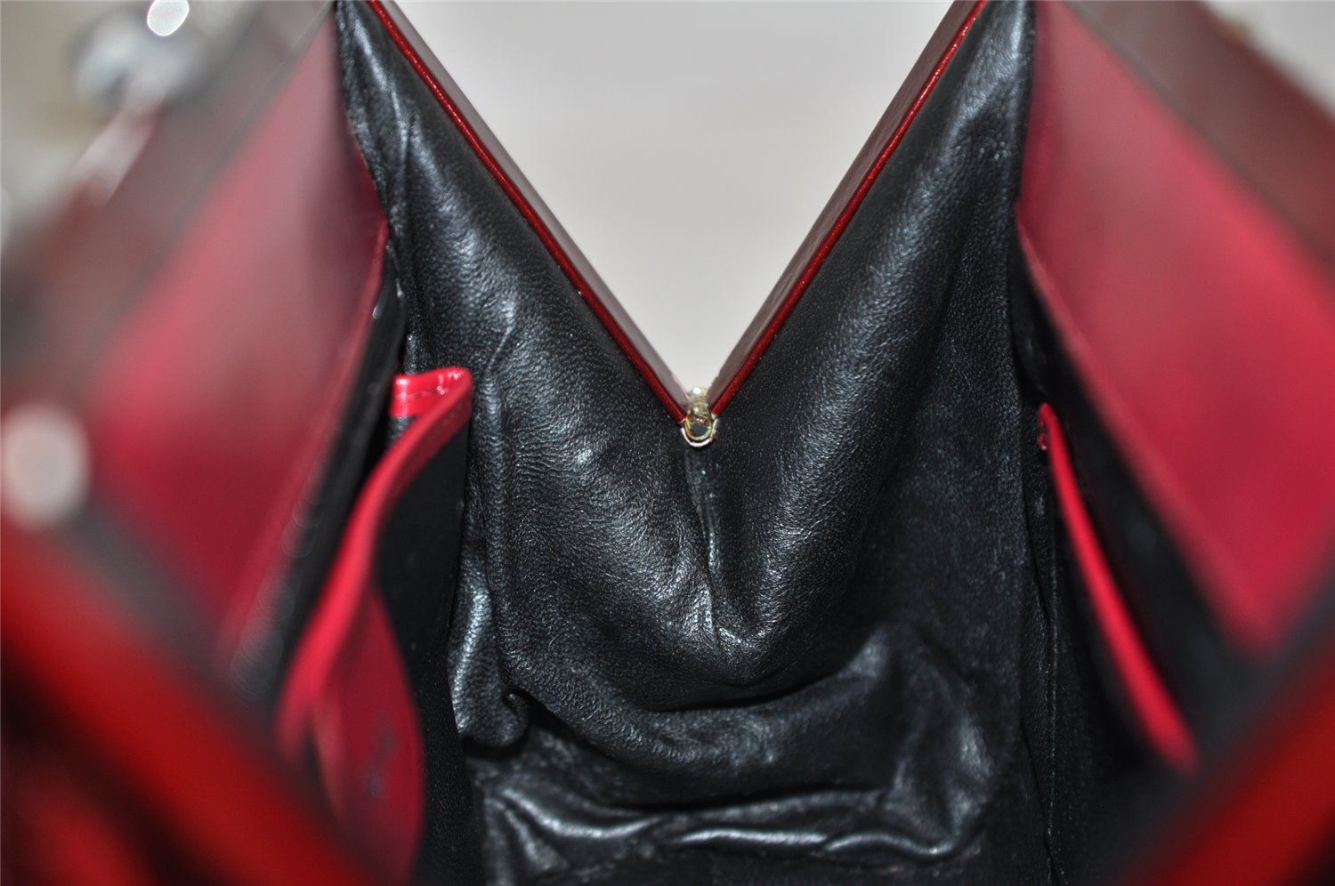 Authentic GUCCI Vintage Shoulder Hand Bag Purse Enamel Bordeaux 4085K