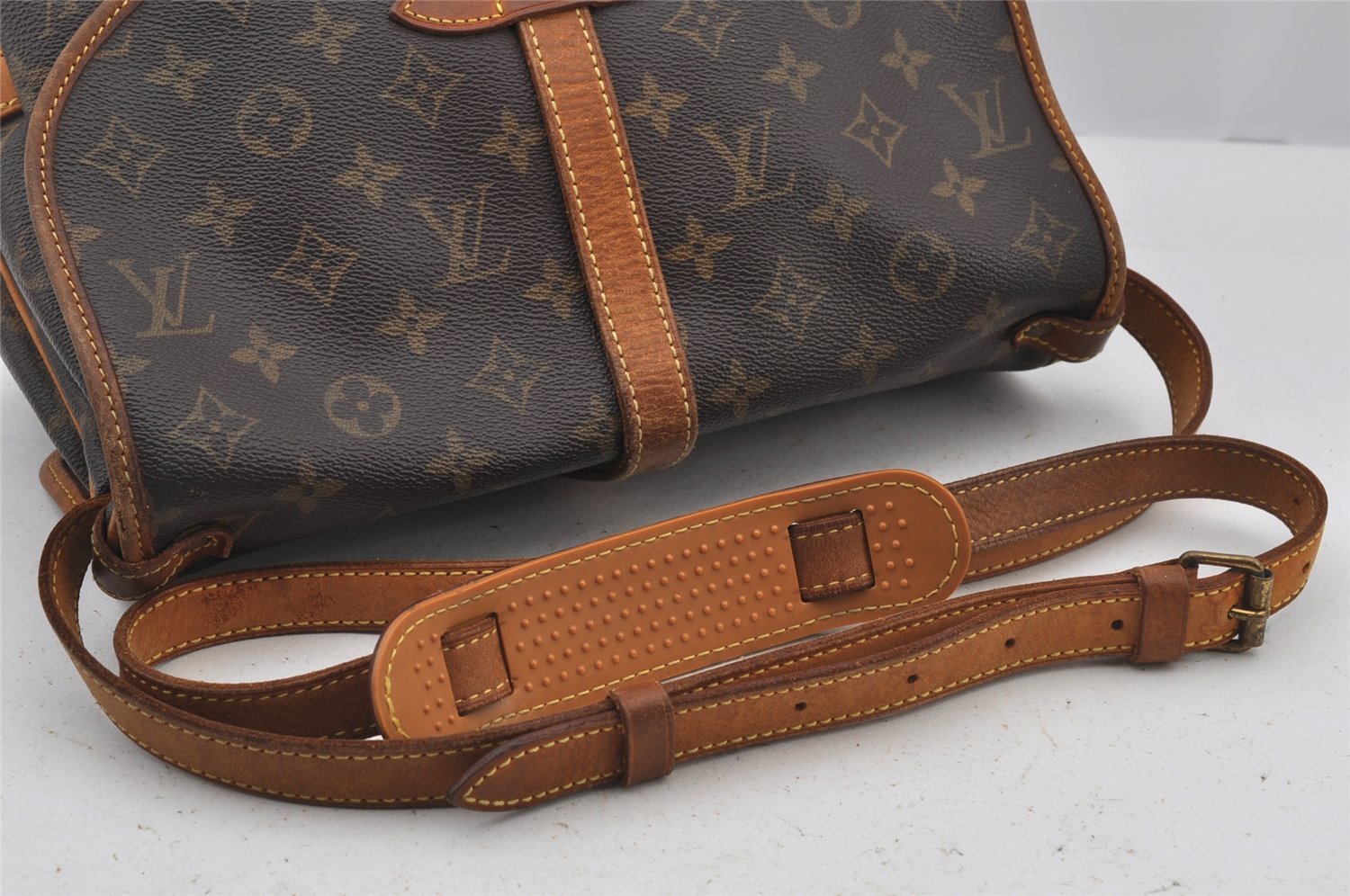 Authentic Louis Vuitton Monogram Saumur 30 Shoulder Cross Bag M42256 LV 4089J