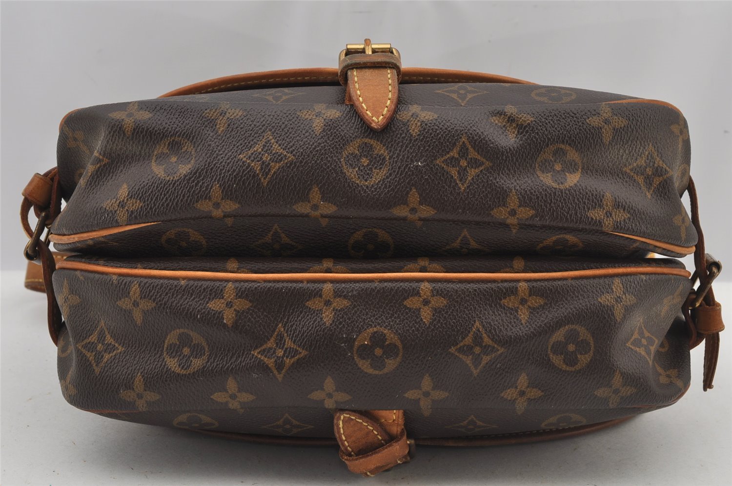 Authentic Louis Vuitton Monogram Saumur 30 Shoulder Cross Bag M42256 LV 4089J