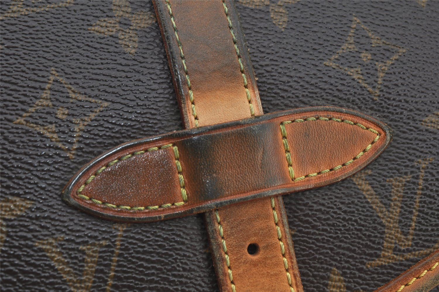 Authentic Louis Vuitton Monogram Saumur 30 Shoulder Cross Bag M42256 LV 4089J