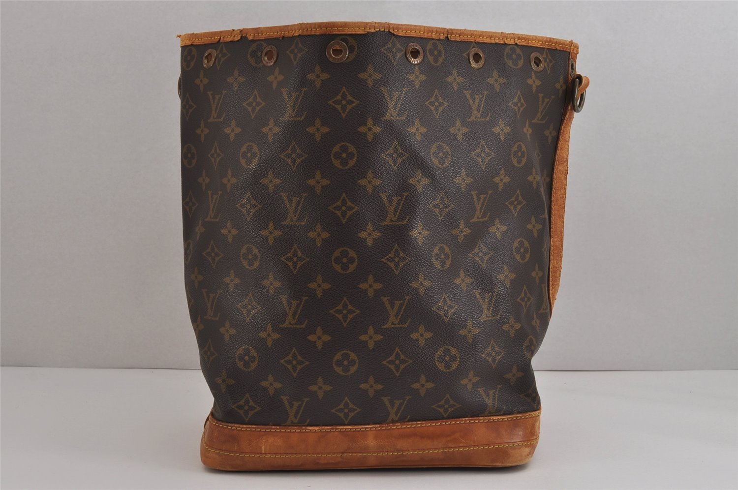 Authentic Louis Vuitton Monogram Noe Shoulder Drawstring Bag M42224 Junk 4091J