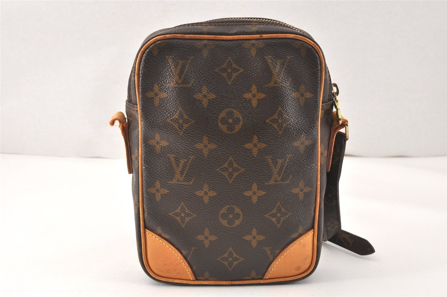 Authentic Louis Vuitton Monogram Danube Shoulder Cross Bag M45266 Junk 4091K