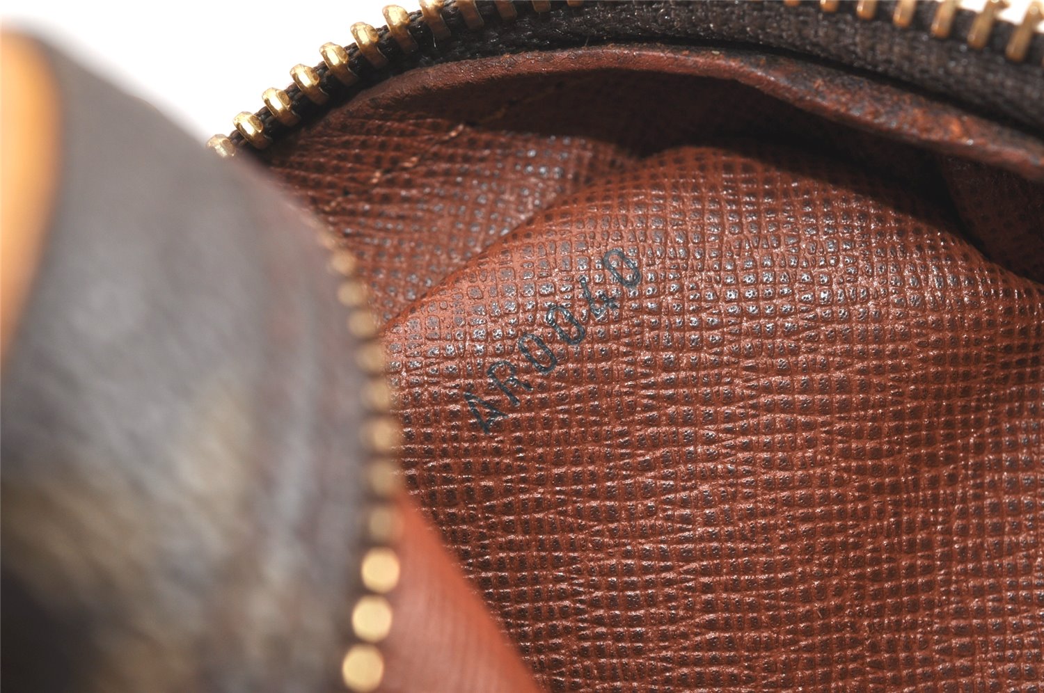 Authentic Louis Vuitton Monogram Danube Shoulder Cross Bag M45266 Junk 4091K