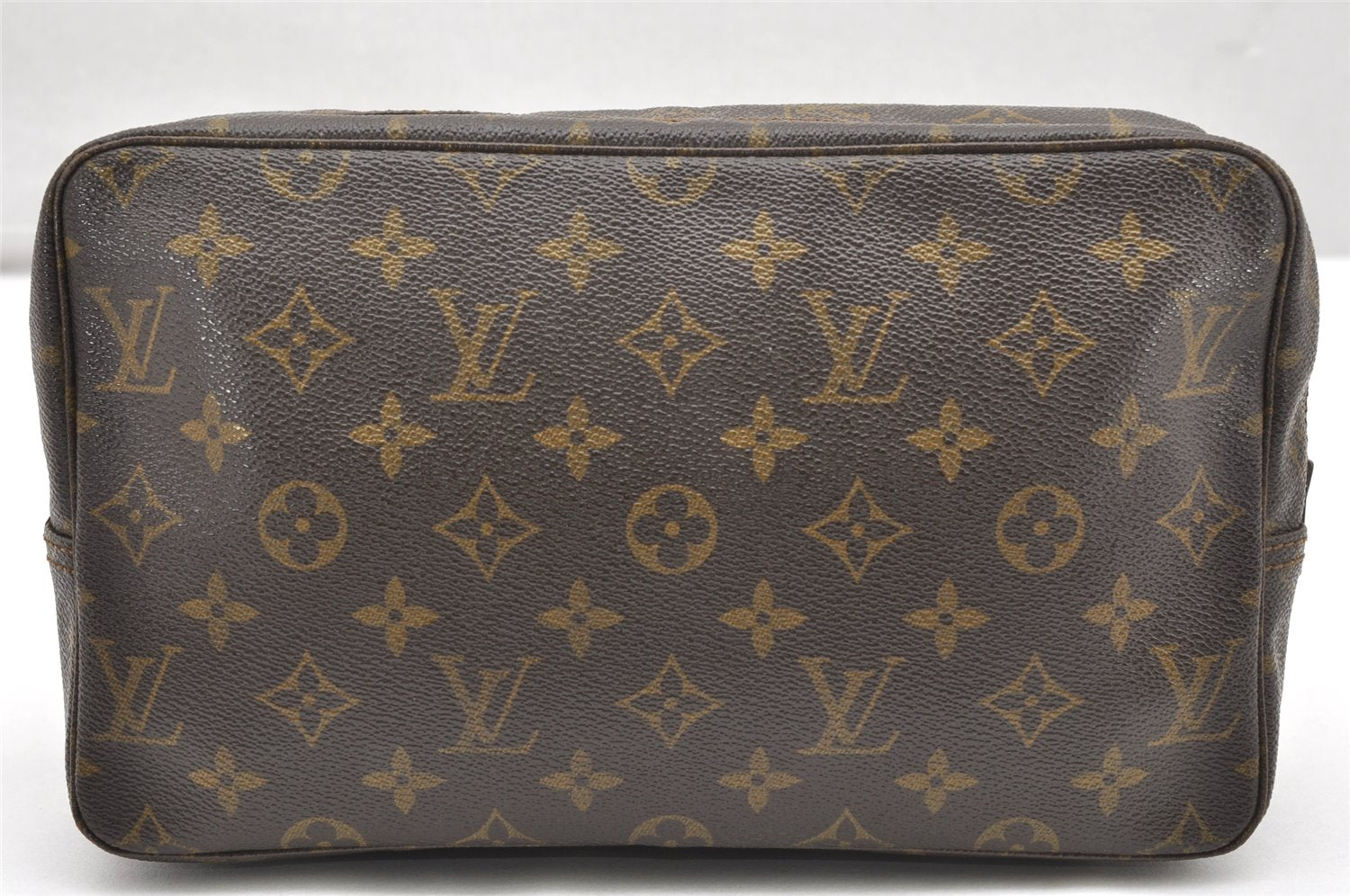 Auth Louis Vuitton Monogram Trousse Toilette 28 Clutch Hand Bag Old Model 4095K