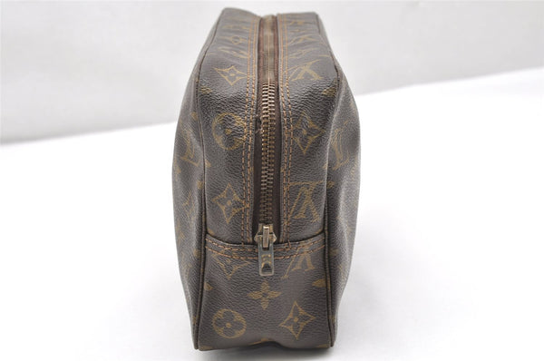 Auth Louis Vuitton Monogram Trousse Toilette 28 Clutch Hand Bag Old Model 4095K