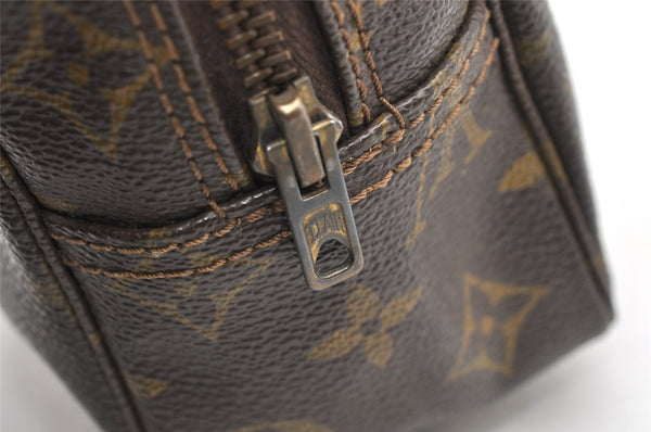 Auth Louis Vuitton Monogram Trousse Toilette 28 Clutch Hand Bag Old Model 4095K