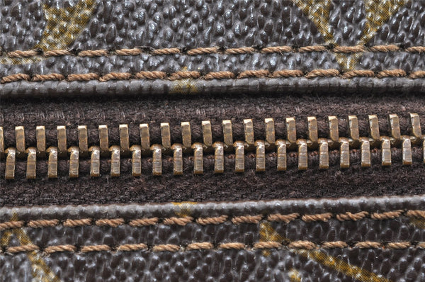 Auth Louis Vuitton Monogram Trousse Toilette 28 Clutch Hand Bag Old Model 4095K