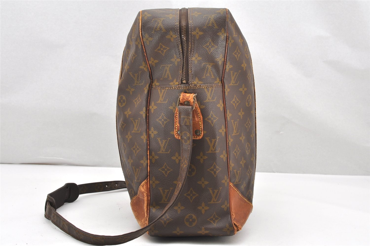 Auth Louis Vuitton Monogram Grand Marceau Shoulder Cross Bag Old Model LV 4096K