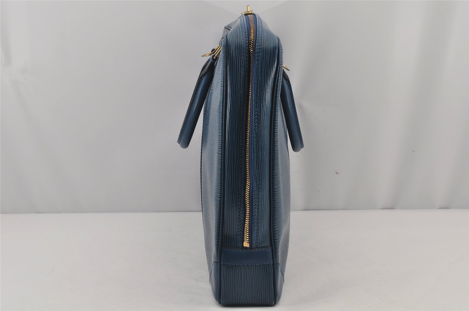 Authentic Louis Vuitton Epi Porte Documents Voyage Briefcase M41144 Blue 4098J