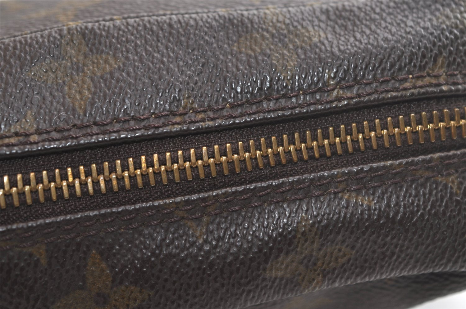 Auth Louis Vuitton Monogram Trousse Toilette 23 Clutch Hand Bag M47524 LV 4098K