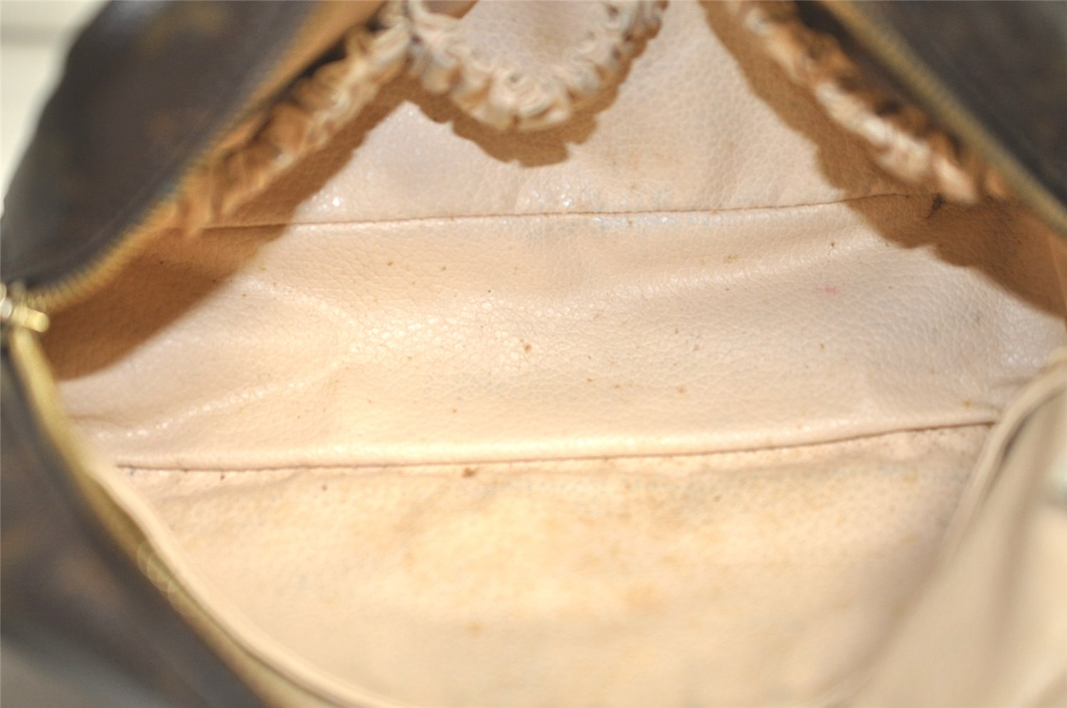 Auth Louis Vuitton Monogram Trousse Toilette 23 Clutch Hand Bag M47524 LV 4098K