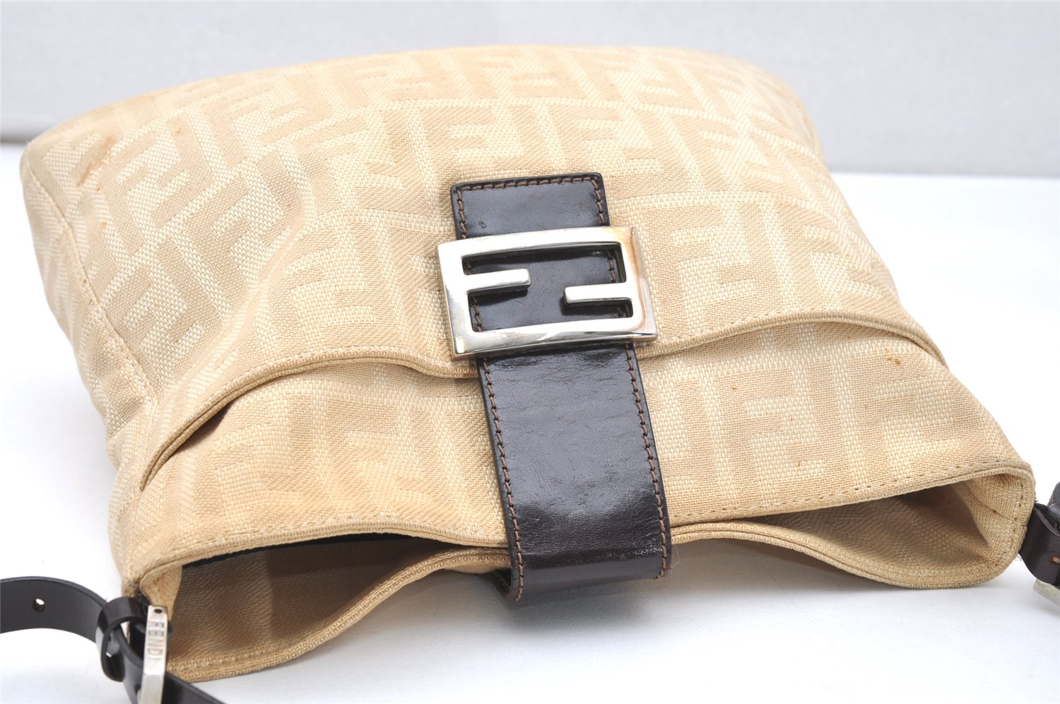 Authentic FENDI Zucca Shoulder Tote Bag Purse Canvas Leather Beige 4100K