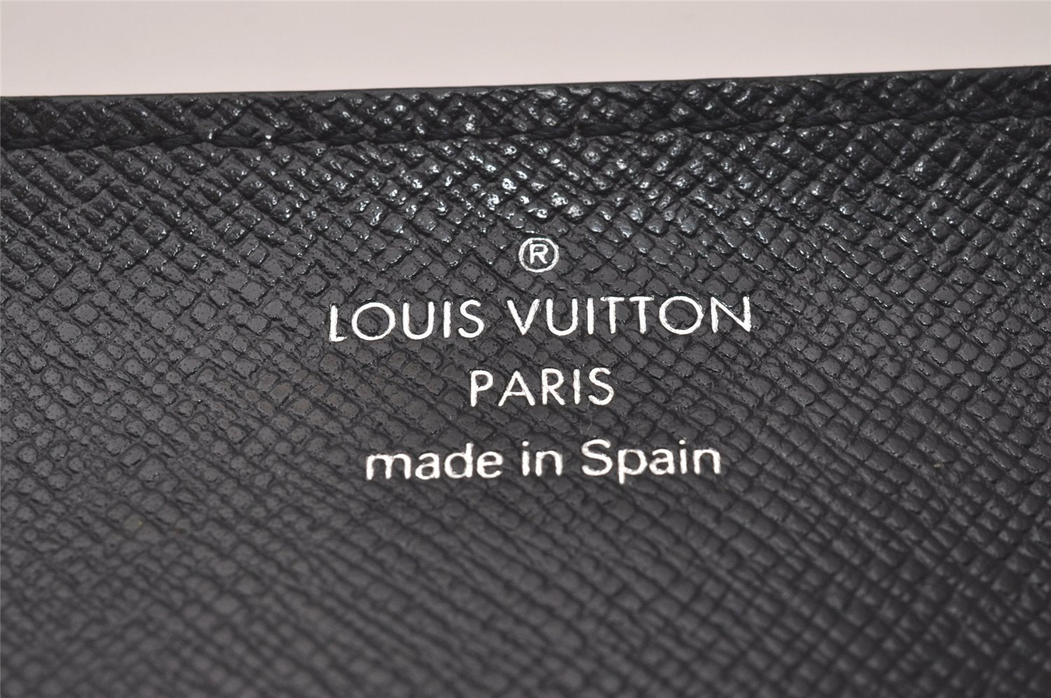 Auth Louis Vuitton Taiga Enveloppe Cartes de Visite Card Case Black Junk 4101I