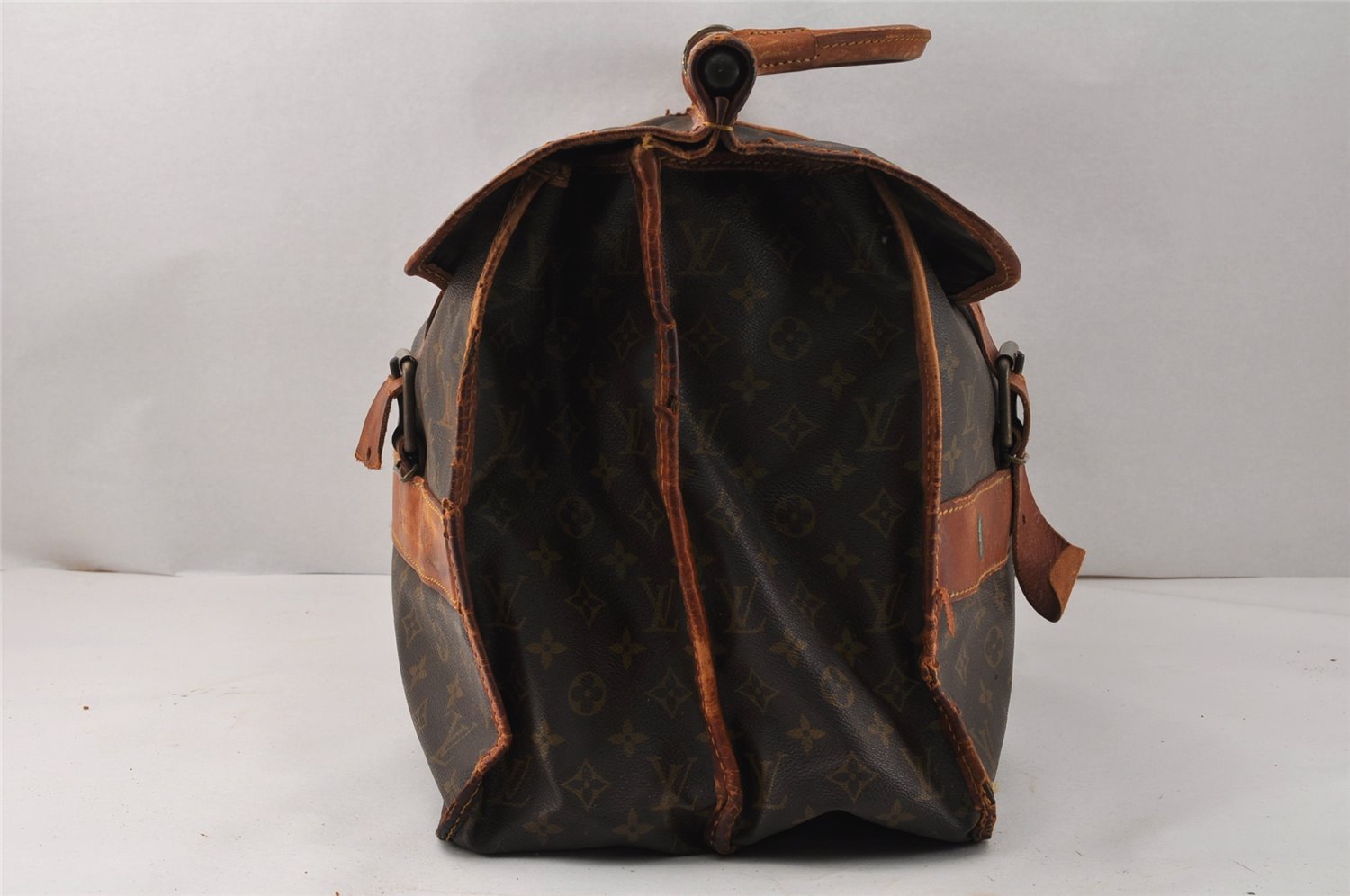 Auth Louis Vuitton Monogram Sac Gibier Chasse Hunting Travel Bag M58120 LV 4103K