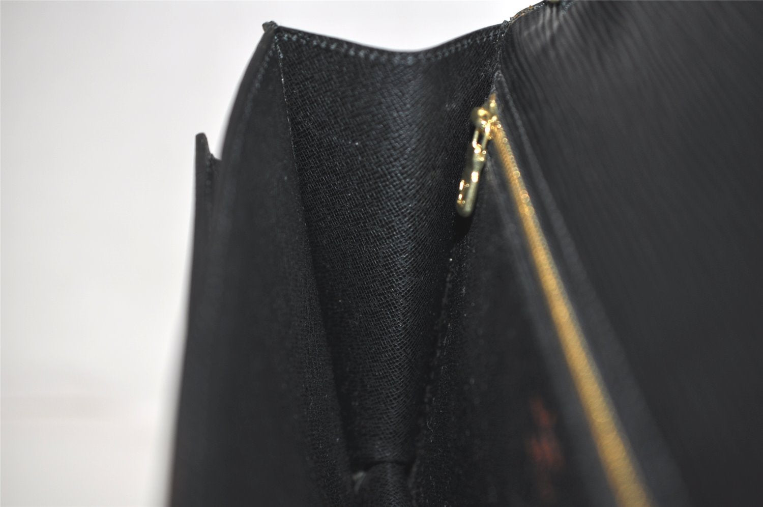 Authentic Louis Vuitton Epi Sellier Dragonne Clutch Bag Black M52612 LV 4105K