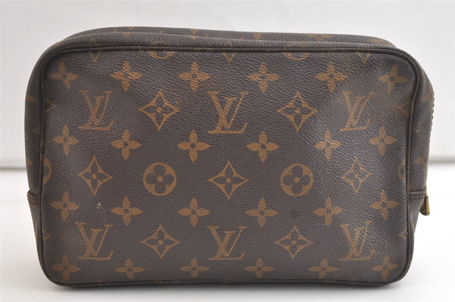 Auth Louis Vuitton Monogram Trousse Toilette 23 Clutch Hand Bag M47524 LV 4108K