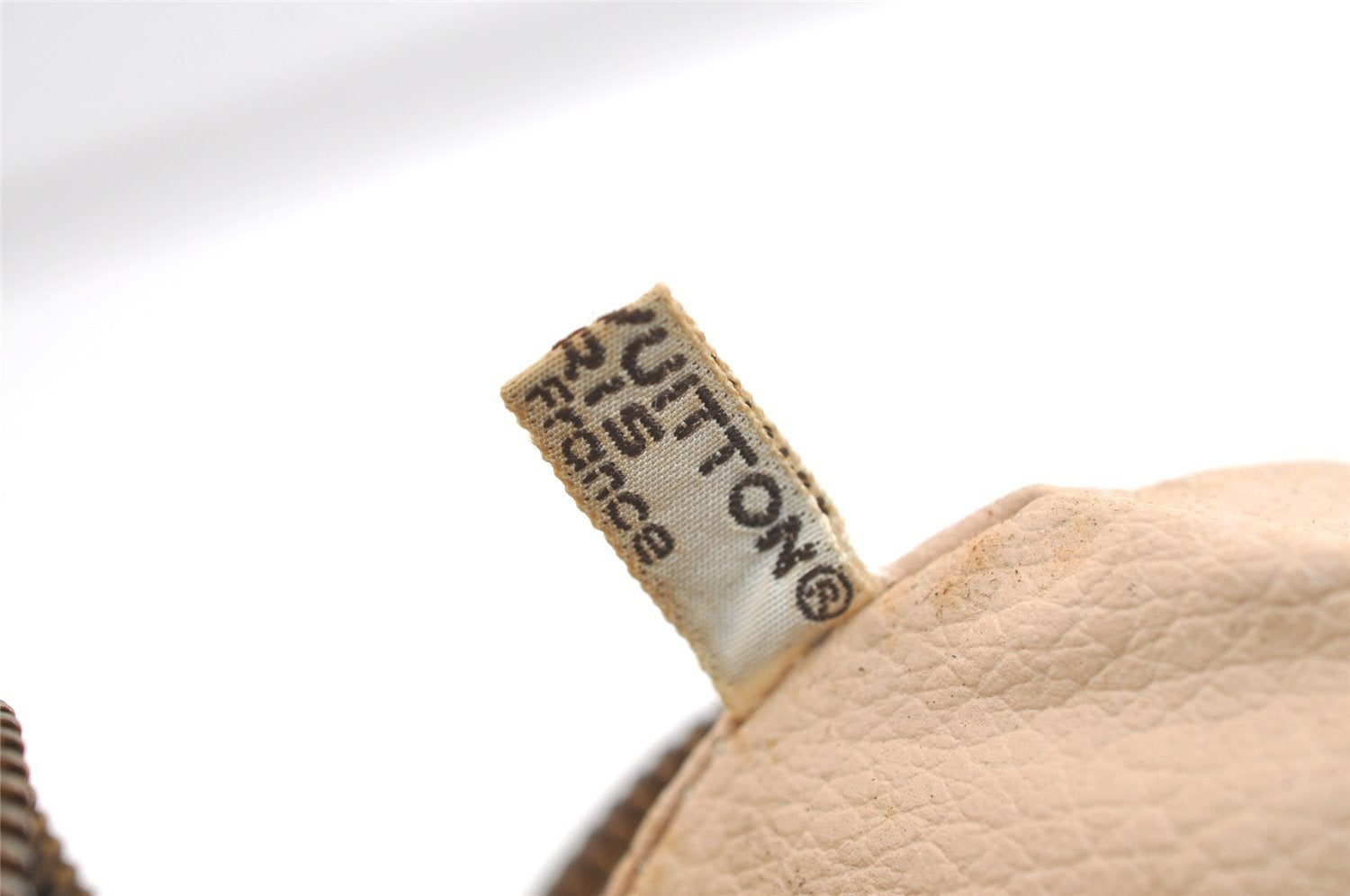 Auth Louis Vuitton Monogram Trousse Toilette 23 Clutch Hand Bag M47524 LV 4108K