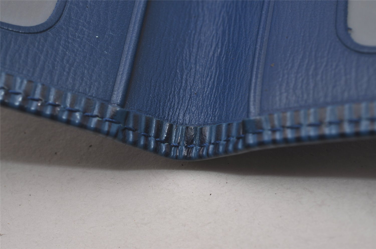 Auth Louis Vuitton Epi Porte 2 Cartes Vertical Card Pass Case M63205 Blue 4109I