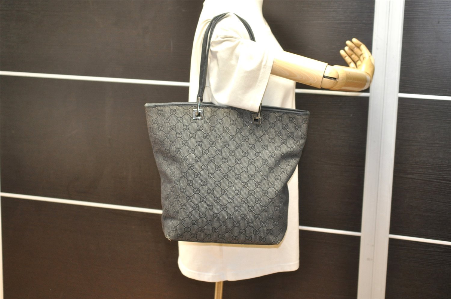 Authentic GUCCI Vintage Shoulder Tote Bag GG Canvas Leather 31243 Black 4115K
