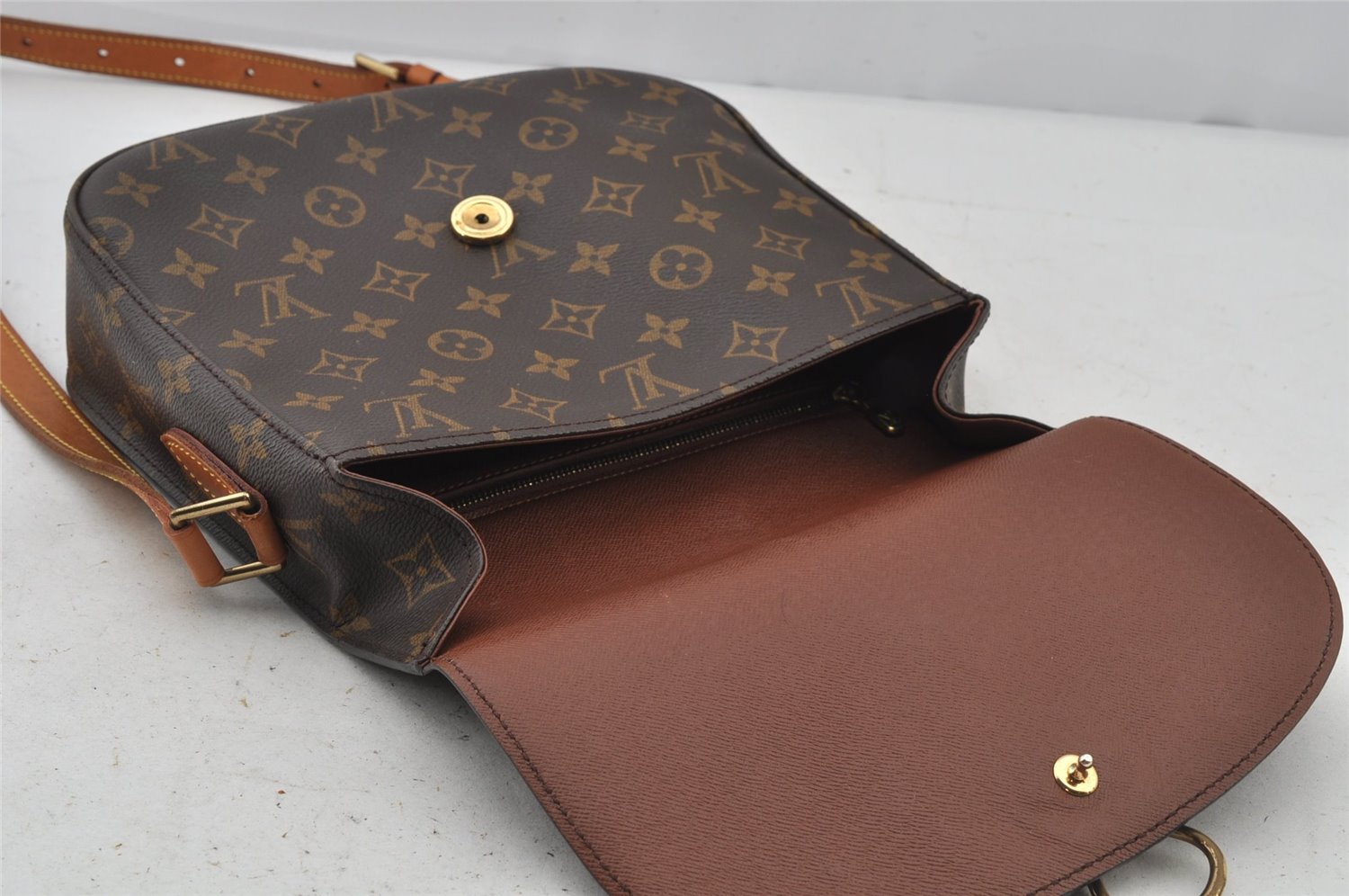 Authentic Louis Vuitton Monogram Saint Cloud GM M51242 Shoulder Cross Bag 4124J